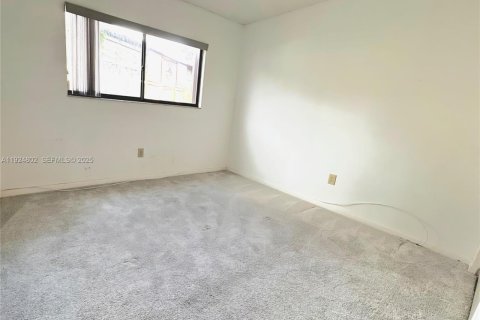 Condominio en venta en Tamarac, Florida, 3 dormitorios, 108.05 m2 № 1984116 - foto 15