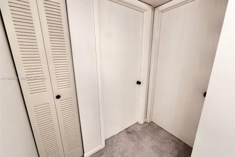 Condominio en venta en Tamarac, Florida, 3 dormitorios, 108.05 m2 № 1984116 - foto 11