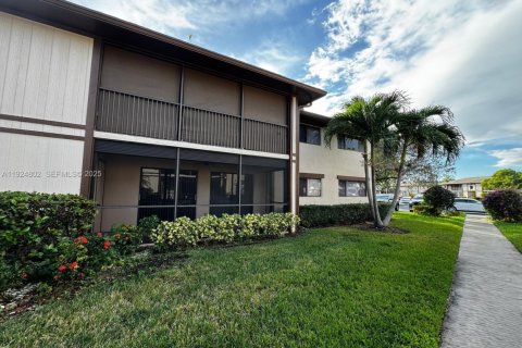 Condominio en venta en Tamarac, Florida, 3 dormitorios, 108.05 m2 № 1984116 - foto 27