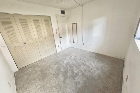 Condominio en venta en Tamarac, Florida, 3 dormitorios, 108.05 m2 № 1984116 - foto 17