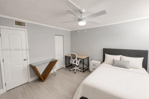 Apartment in Sunrise, Florida 2 bedrooms, 74.32 sq.m. № 2363607 - photo 6