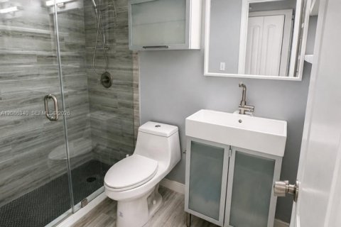 Apartment in Sunrise, Florida 2 bedrooms, 74.32 sq.m. № 2363607 - photo 8