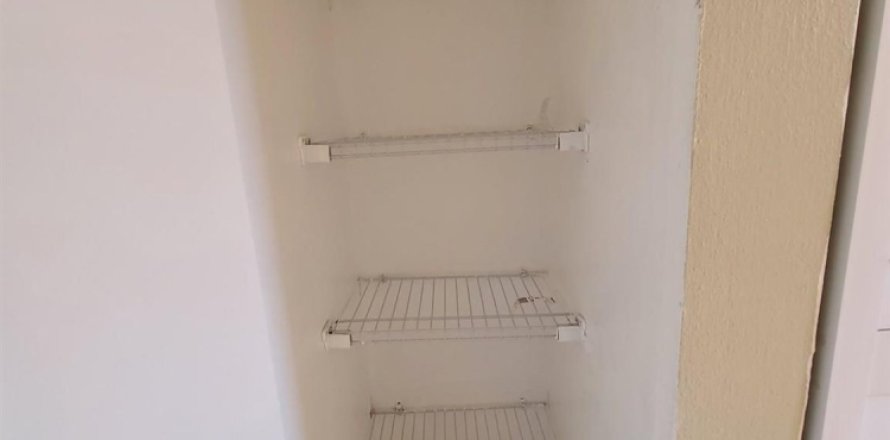 Condominio en West Palm Beach, Florida, 1 dormitorio № 1226817