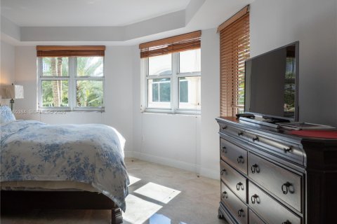 Condo in Aventura, Florida, 2 bedrooms № 2081202 - photo 13