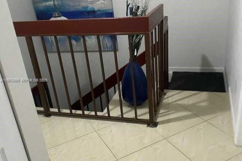 Adosado en alquiler en Lauderhill, Florida, 3 dormitorios, 195.09 m2 № 2066495 - foto 5