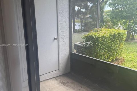 Adosado en alquiler en Lauderhill, Florida, 3 dormitorios, 195.09 m2 № 2066495 - foto 10