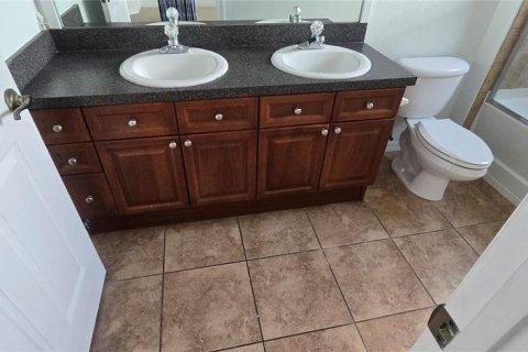 Condominio en venta en Windermere, Florida, 3 dormitorios, 133.97 m2 № 1856527 - foto 15