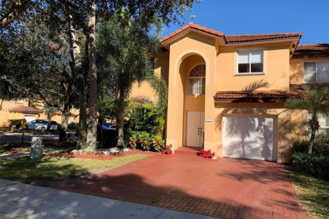 Townhouse in Davie, Florida 4 bedrooms, 180.79 sq.m. № 2064243 - photo 2