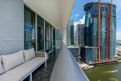 Condominio en venta en Miami, Florida, 2 dormitorios, 128.76 m2 № 1964686 - foto 12