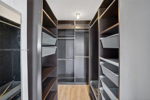 Copropriété à louer à North Miami Beach, Floride: 2 chambres, 112.69 m2 № 2009966 - photo 26