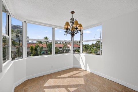 Copropriété à louer à North Miami Beach, Floride: 2 chambres, 112.69 m2 № 2009966 - photo 16