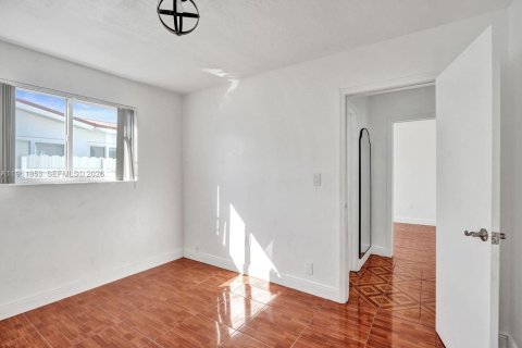 Купить виллу или дом в Мирамар, Флорида 4 спальни, 111.02м2, № 2023884 - фото 26