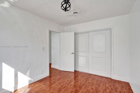 Купить виллу или дом в Мирамар, Флорида 4 спальни, 111.02м2, № 2023884 - фото 27