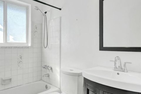 Купить виллу или дом в Мирамар, Флорида 4 спальни, 111.02м2, № 2023884 - фото 23