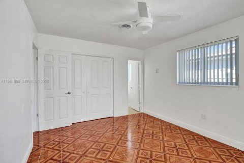 Купить виллу или дом в Мирамар, Флорида 4 спальни, 111.02м2, № 2023884 - фото 19