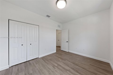 Adosado en alquiler en Dania Beach, Florida, 3 dormitorios, 162.49 m2 № 1998091 - foto 24