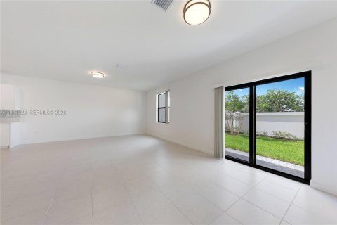 Adosado en alquiler en Dania Beach, Florida, 3 dormitorios, 162.49 m2 № 1998091 - foto 11