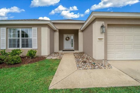 Villa ou maison à vendre à Ocala, Floride: 3 chambres, 159.23 m2 № 2407049 - photo 2