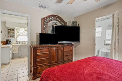 House in Lakeland, Florida 3 bedrooms, 104.05 sq.m. № 2428902 - photo 17