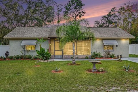 House in Lakeland, Florida 3 bedrooms, 104.05 sq.m. № 2428902
