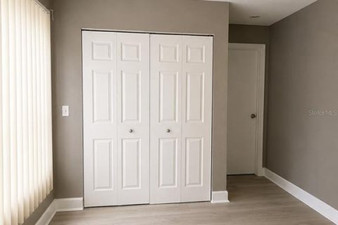 Condominio en alquiler en Orlando, Florida, 2 dormitorios, 91.79 m2 № 2231354 - foto 10