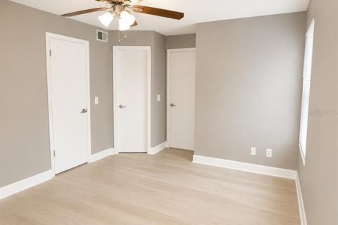 Condominio en alquiler en Orlando, Florida, 2 dormitorios, 91.79 m2 № 2231354 - foto 14
