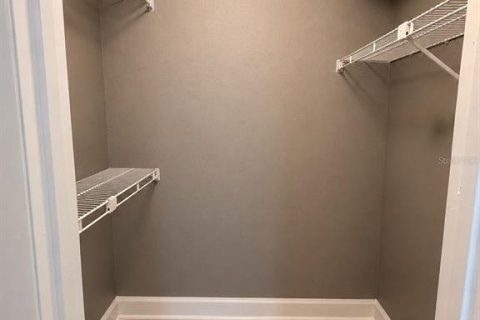 Condominio en alquiler en Orlando, Florida, 2 dormitorios, 91.79 m2 № 2231354 - foto 17