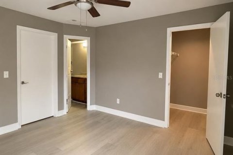Condominio en alquiler en Orlando, Florida, 2 dormitorios, 91.79 m2 № 2231354 - foto 23