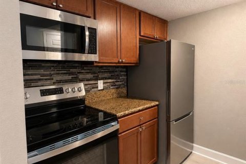 Condominio en alquiler en Orlando, Florida, 2 dormitorios, 91.79 m2 № 2231354 - foto 5