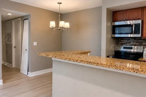 Condominio en alquiler en Orlando, Florida, 2 dormitorios, 91.79 m2 № 2231354 - foto 2