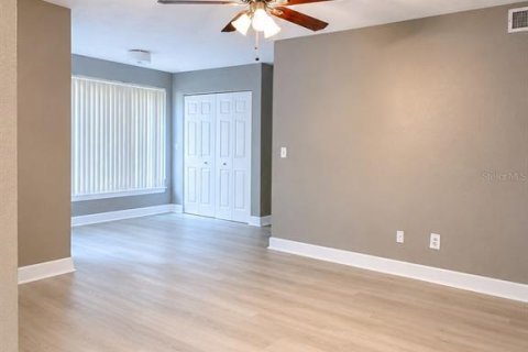 Condominio en alquiler en Orlando, Florida, 2 dormitorios, 91.79 m2 № 2231354 - foto 7
