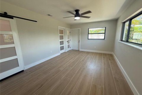 House in Palmetto, Florida 3 bedrooms, 169.45 sq.m. № 1751342 - photo 19