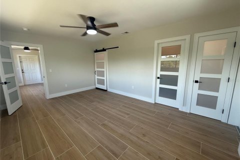 House in Palmetto, Florida 3 bedrooms, 169.45 sq.m. № 1751342 - photo 20