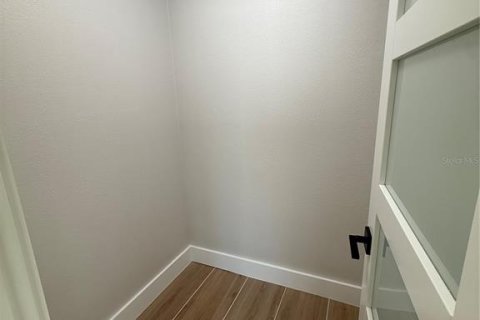 House in Palmetto, Florida 3 bedrooms, 169.45 sq.m. № 1751342 - photo 30