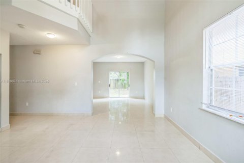 House in Homestead, Florida 3 bedrooms, 195.56 sq.m. № 1781632 - photo 14