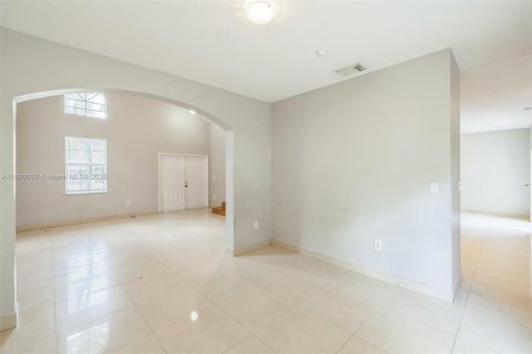 House in Homestead, Florida 3 bedrooms, 195.56 sq.m. № 1781632 - photo 26