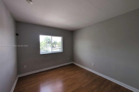 House in Homestead, Florida 3 bedrooms, 195.56 sq.m. № 1781632 - photo 8