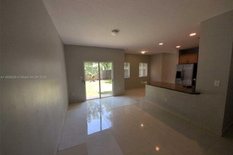 House in Homestead, Florida 3 bedrooms, 195.56 sq.m. № 1781632 - photo 6
