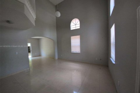 House in Homestead, Florida 3 bedrooms, 195.56 sq.m. № 1781632 - photo 2