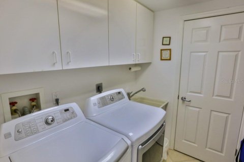 Copropriété à louer à New Smyrna Beach, Floride: 3 chambres, 191.47 m2 № 2428970 - photo 17