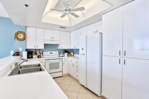 Copropriété à louer à New Smyrna Beach, Floride: 3 chambres, 191.47 m2 № 2428970 - photo 5