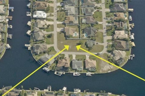 Terrain à vendre à Cape Coral, Floride № 2061397 - photo 2