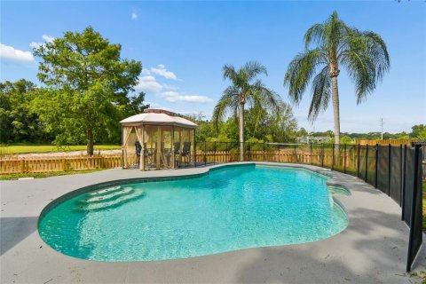 House in Apopka, Florida 4 bedrooms, 208.19 sq.m. № 2259181 - photo 22