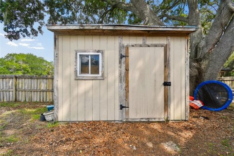 House in Apopka, Florida 4 bedrooms, 208.19 sq.m. № 2259181 - photo 26