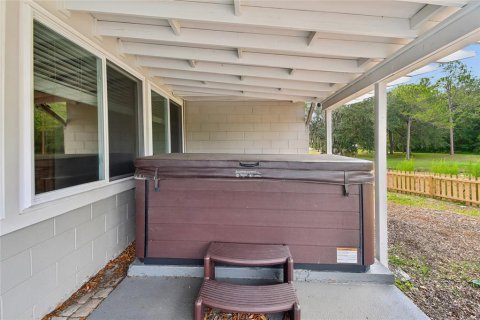 House in Apopka, Florida 4 bedrooms, 208.19 sq.m. № 2259181 - photo 24