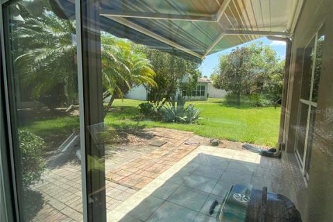 Casa en venta en Kissimmee, Florida, 2 dormitorios, 133.78 m2 № 2123544 - foto 27