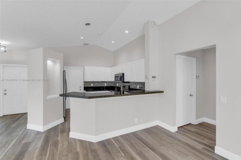 Casa en venta en Weston, Florida, 3 dormitorios, 126.35 m2 № 1854913 - foto 5
