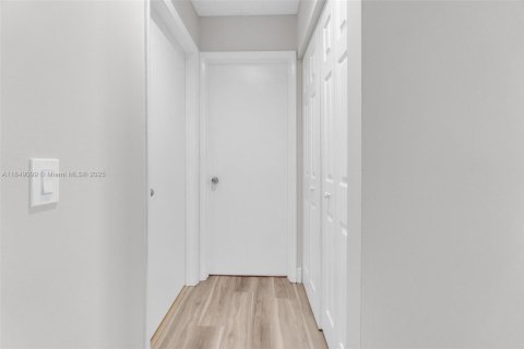 Casa en venta en Weston, Florida, 3 dormitorios, 126.35 m2 № 1854913 - foto 28