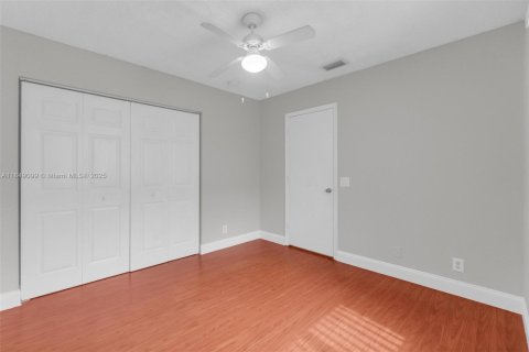 Casa en venta en Weston, Florida, 3 dormitorios, 126.35 m2 № 1854913 - foto 23