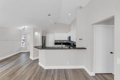 Casa en venta en Weston, Florida, 3 dormitorios, 126.35 m2 № 1854913 - foto 6